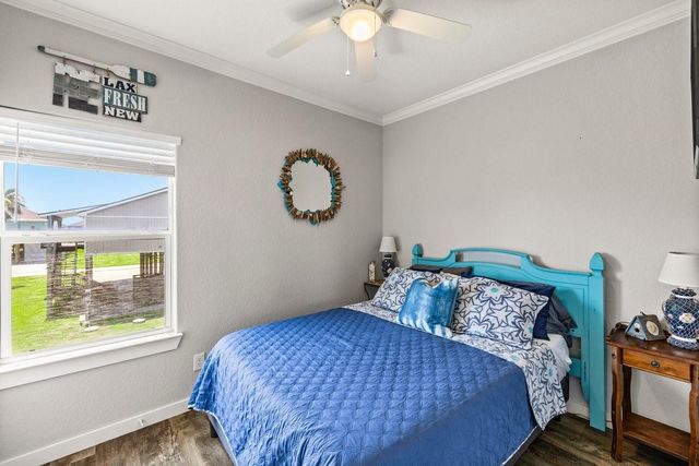 853 Wommack, Crystal Beach, TX 77650