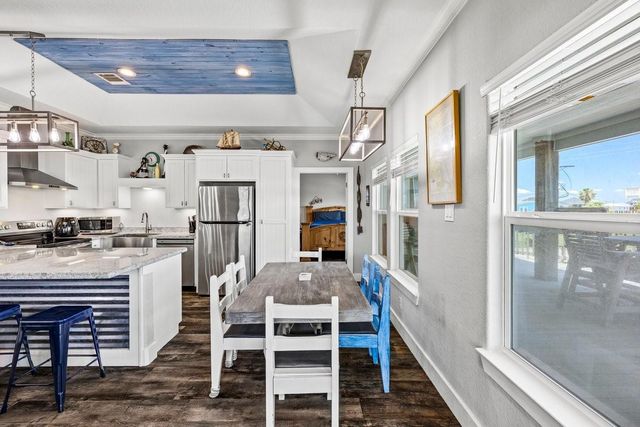 853 Wommack, Crystal Beach, TX 77650