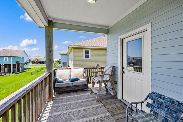 853 Wommack, Crystal Beach, TX 77650