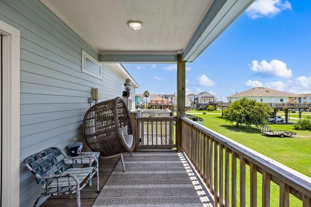 853 Wommack, Crystal Beach, TX 77650