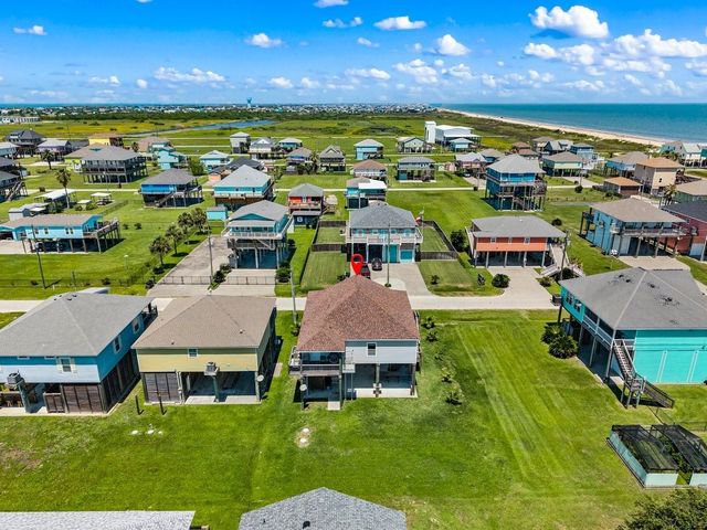 853 Wommack, Crystal Beach, TX 77650