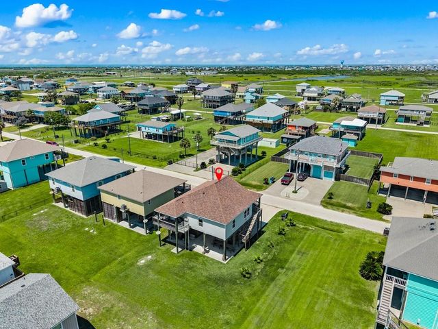 853 Wommack, Crystal Beach, TX 77650