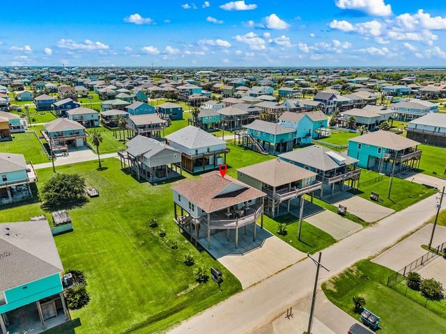 853 Wommack, Crystal Beach, TX 77650