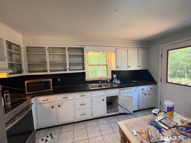 41 Roberts Road, Westbrook, CT 06498