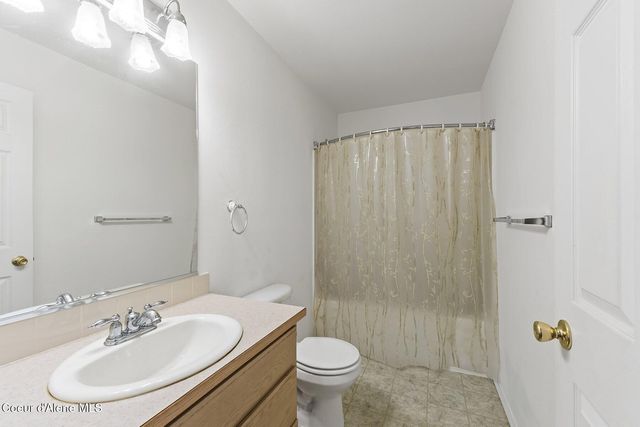 1175 E Stoneybrook Loop, Post Falls, ID 83854