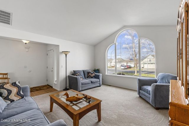 1175 E Stoneybrook Loop, Post Falls, ID 83854