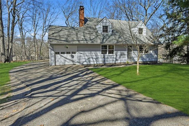 248 Dogwood Drive, Wading River, NY 11792