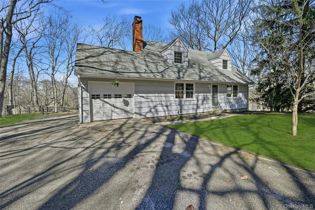 248 Dogwood Drive, Wading River, NY 11792