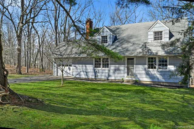 248 Dogwood Drive, Wading River, NY 11792