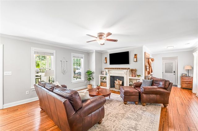102 Crosscreek Drive, Anderson, SC 29621