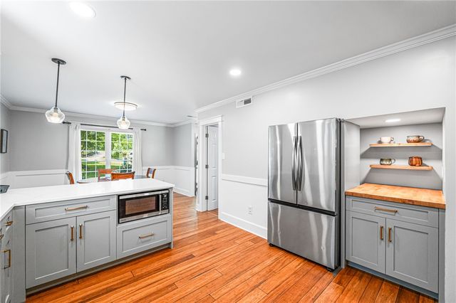 102 Crosscreek Drive, Anderson, SC 29621