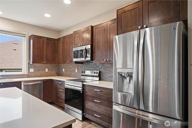 200 Blue Glacier Loop, Sequim, WA 98382