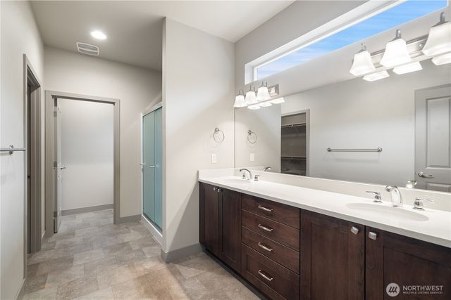 200 Blue Glacier Loop, Sequim, WA 98382