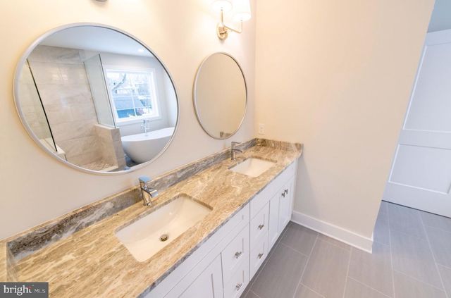 720 CINNAMINSON ST, Riverton, NJ 08077