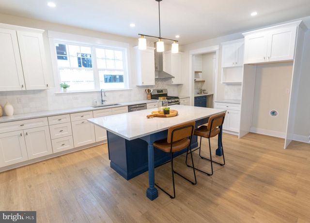 720 CINNAMINSON ST, Riverton, NJ 08077