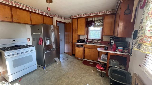 780 E 266th Street, Euclid, OH 44132