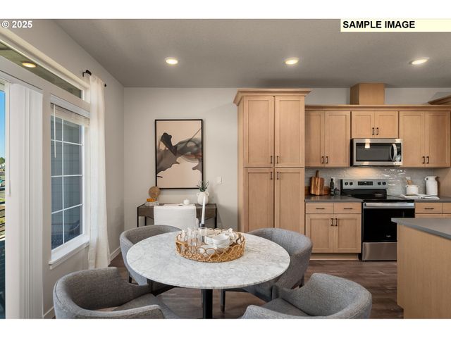 3522 Se BROOKWOOD Ave, Hillsboro, OR 97123