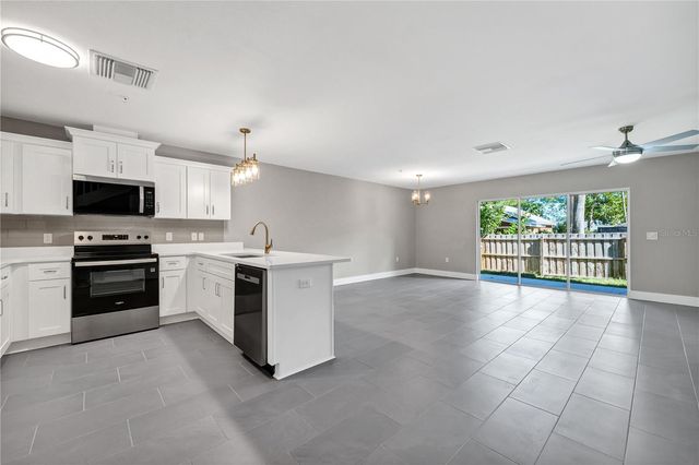 37 SE 15TH TERRACE, Ocala, FL 34471