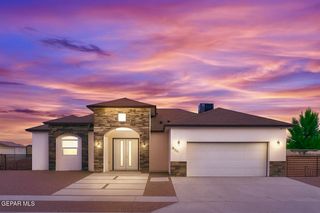 360 PLAZA BONITA Way, Clint, TX 79836