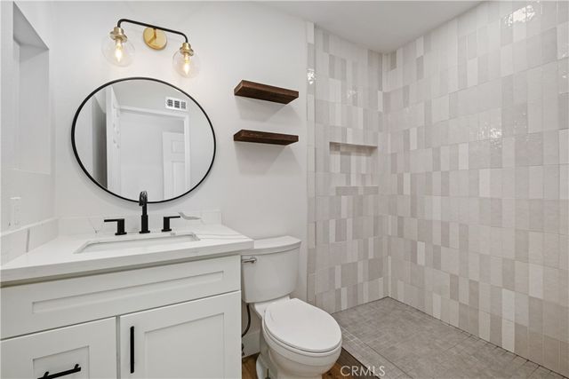 24022 Elrond, Lake Forest, CA 92630