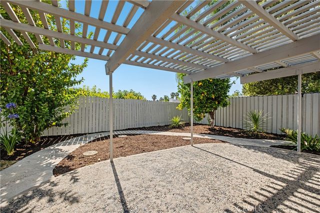 24022 Elrond, Lake Forest, CA 92630