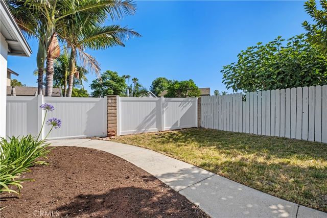 24022 Elrond, Lake Forest, CA 92630