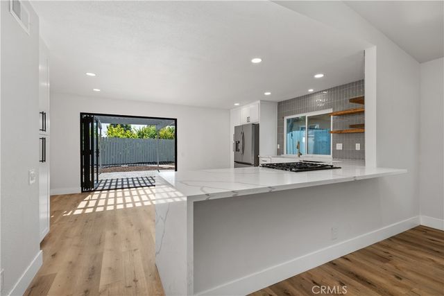 24022 Elrond, Lake Forest, CA 92630
