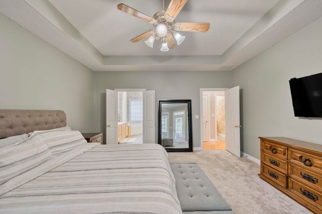 2328 S Celebration Avenue, Springfield, MO 65809