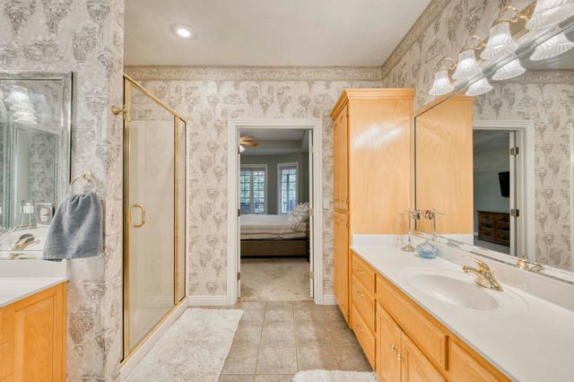 2328 S Celebration Avenue, Springfield, MO 65809