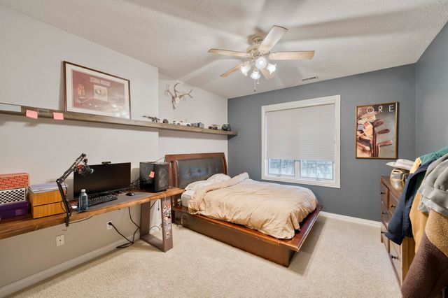 2328 S Celebration Avenue, Springfield, MO 65809