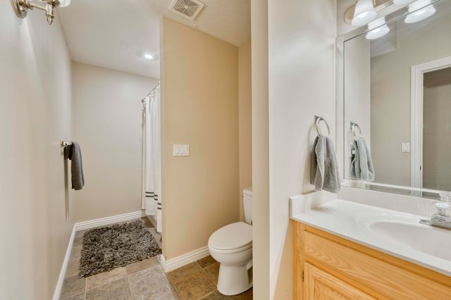 2328 S Celebration Avenue, Springfield, MO 65809