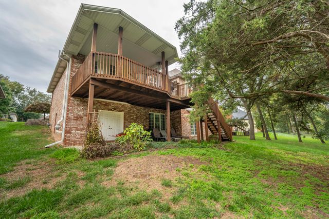 2328 S Celebration Avenue, Springfield, MO 65809