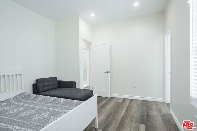 1475 W 22nd Street, Los Angeles, CA 90007