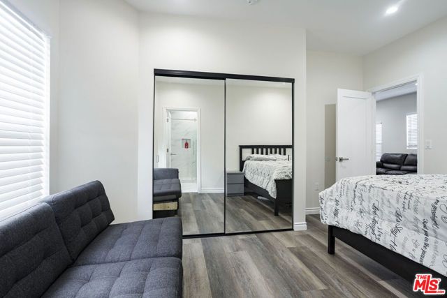 1475 W 22nd Street, Los Angeles, CA 90007