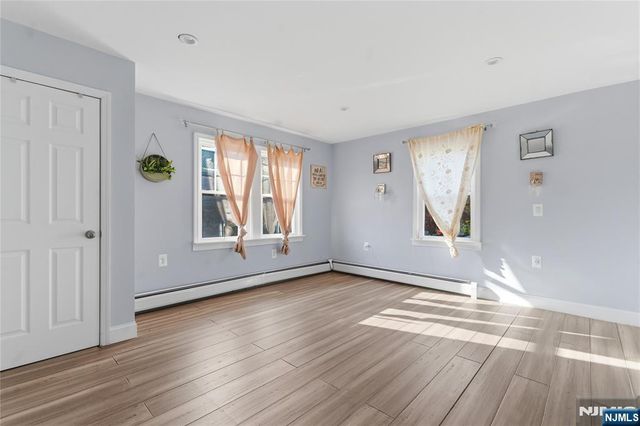 185 Washington Avenue, Hawthorne, NJ 07506