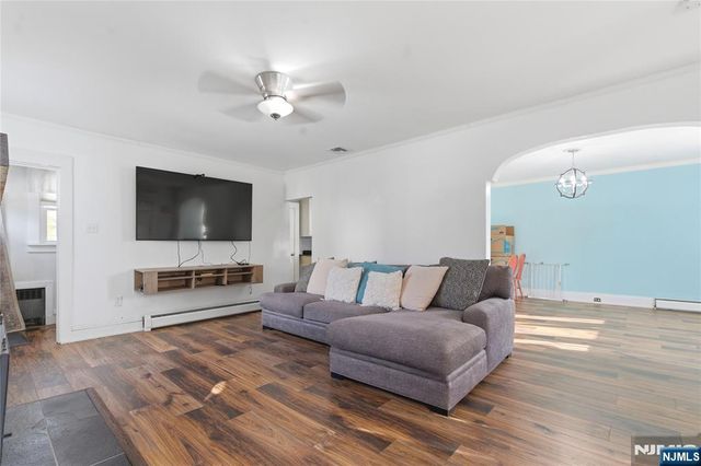 185 Washington Avenue, Hawthorne, NJ 07506