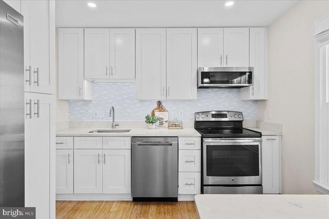 7702 NEWINGTON FOREST AVE, Springfield, VA 22153