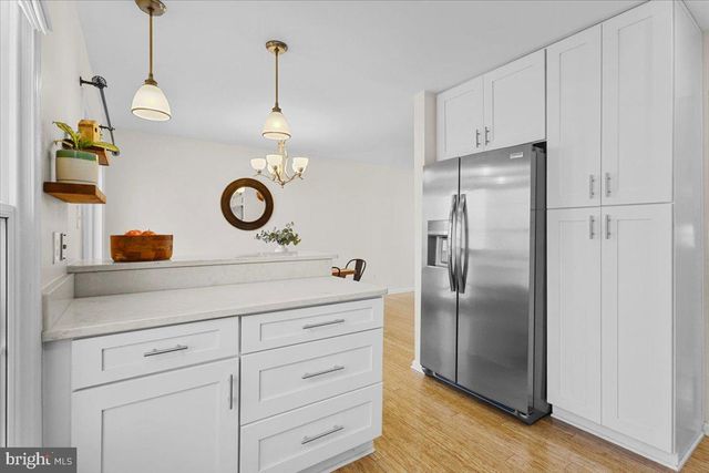 7702 NEWINGTON FOREST AVE, Springfield, VA 22153