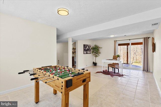 7702 NEWINGTON FOREST AVE, Springfield, VA 22153