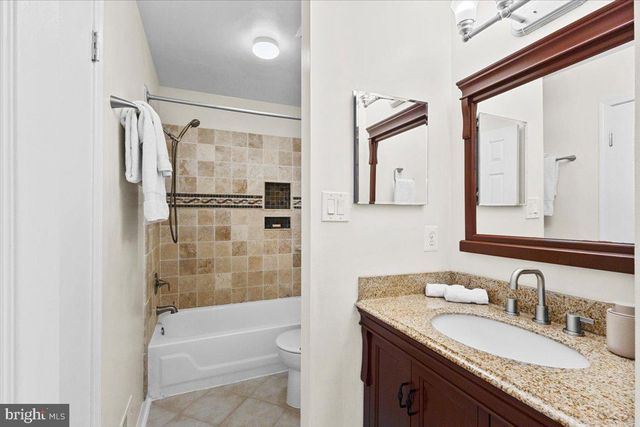 7702 NEWINGTON FOREST AVE, Springfield, VA 22153