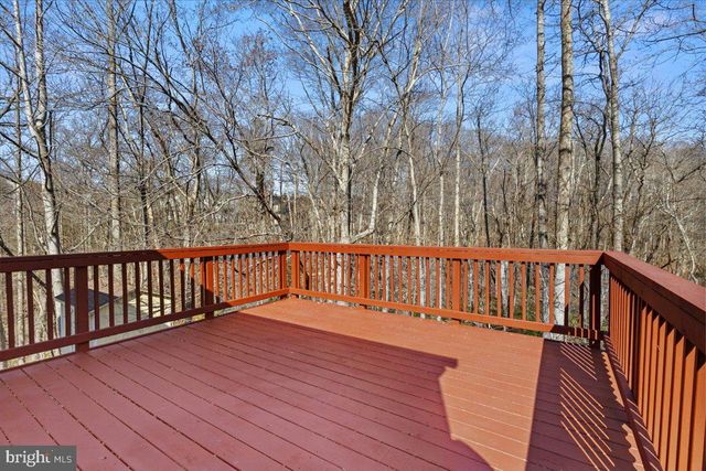 7702 NEWINGTON FOREST AVE, Springfield, VA 22153