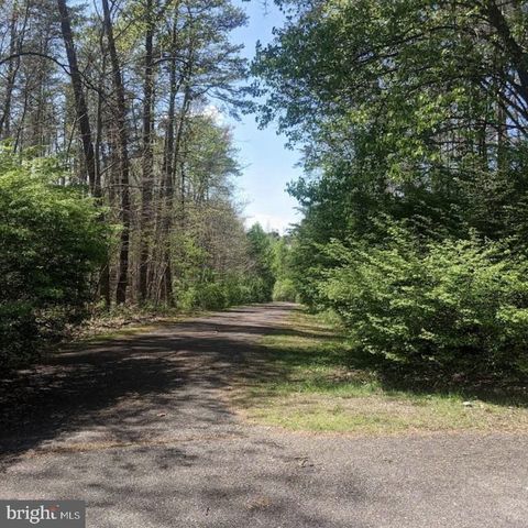 7702 NEWINGTON FOREST AVE, Springfield, VA 22153