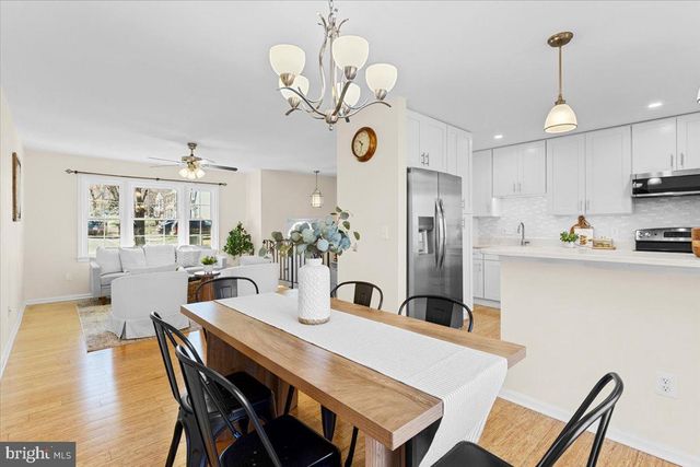 7702 NEWINGTON FOREST AVE, Springfield, VA 22153