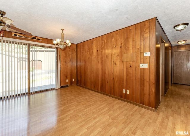 159 DEER PARK Drive, Geneseo, IL 61254