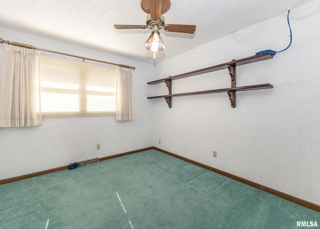 159 DEER PARK Drive, Geneseo, IL 61254