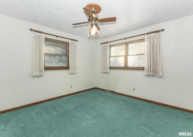 159 DEER PARK Drive, Geneseo, IL 61254