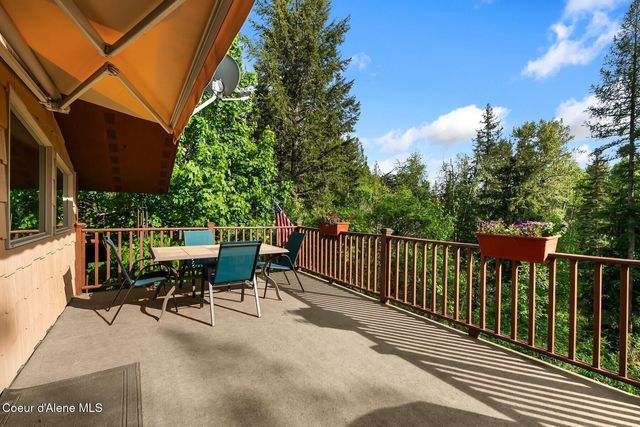 446 Hummingbird Dr, Sandpoint, ID 83864