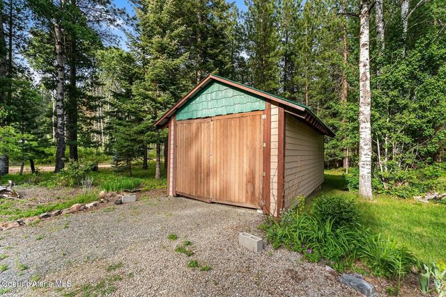 446 Hummingbird Dr, Sandpoint, ID 83864