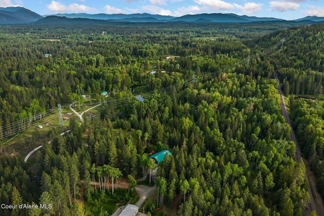 446 Hummingbird Dr, Sandpoint, ID 83864