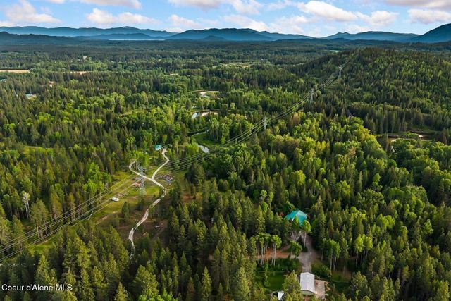 446 Hummingbird Dr, Sandpoint, ID 83864
